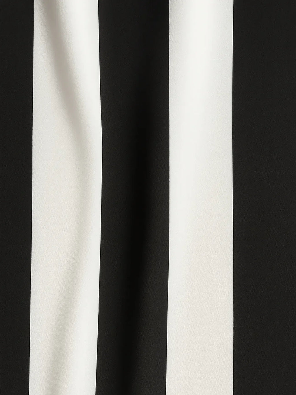 Korean Fit Cords – Bold Striped Shirt Paired with Classic Black Pants