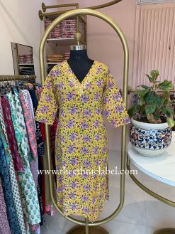 Alternative view of "Sanshi" Hand Work Embellished Cotton kurta
