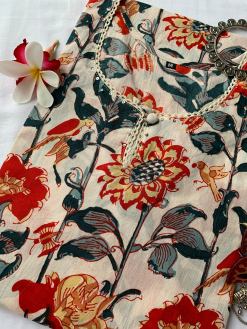 Alternative view of Cream Floral Bird Cotton Kurta